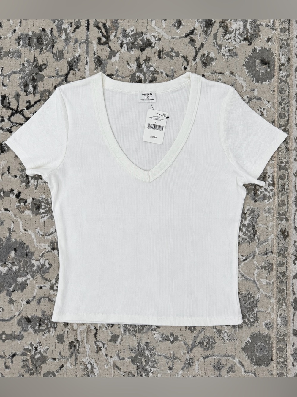 Cotton On Womans White Ribbed V-Neck Fitted Tee - Size L (Fits M-L) ⭐️❤️💫